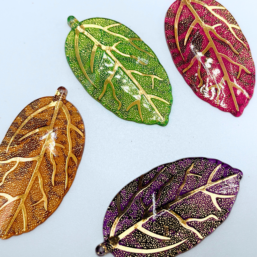 Craft Buddy Set of 100 2-Tone 5cm Acrylic Leaves