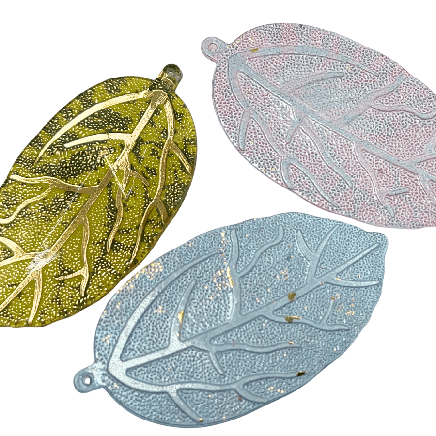Craft Buddy Set of 100 2-Tone 5cm Acrylic Leaves