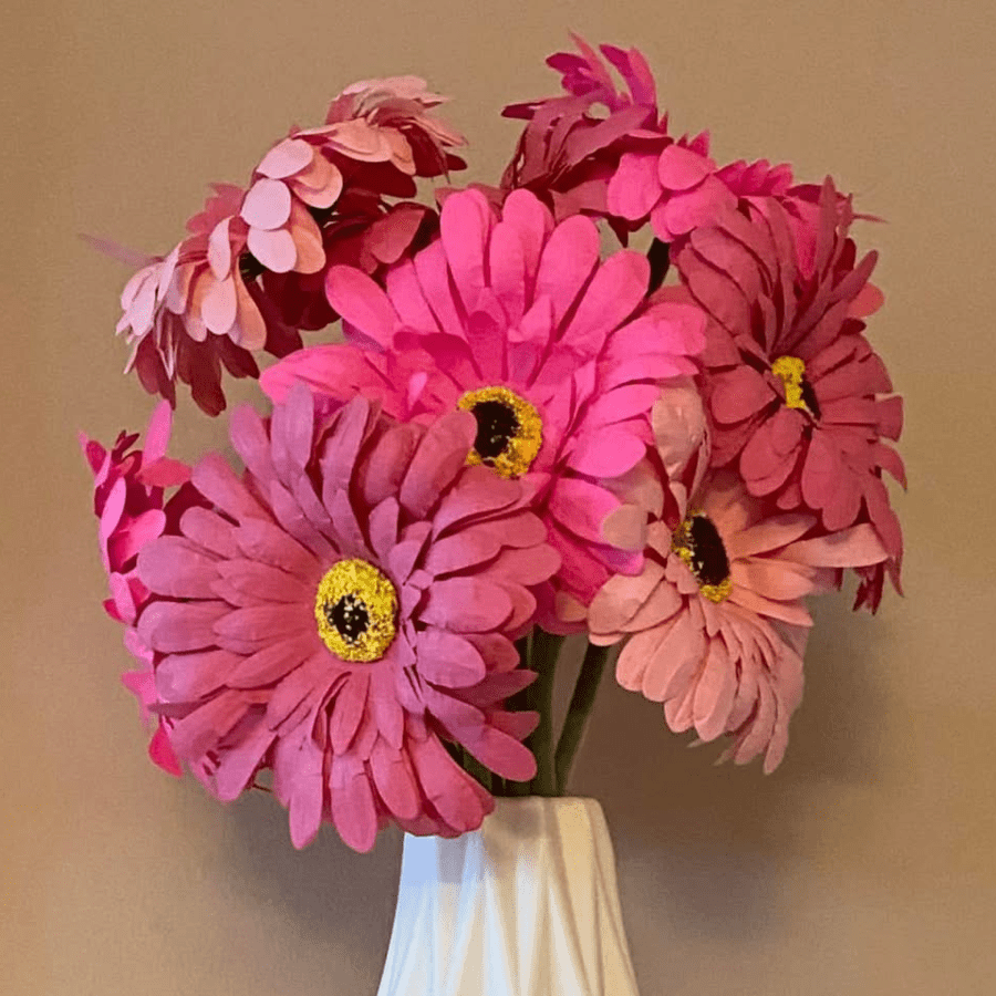 Craft Buddy 100 Sheets of 20 20cm Flower Paper