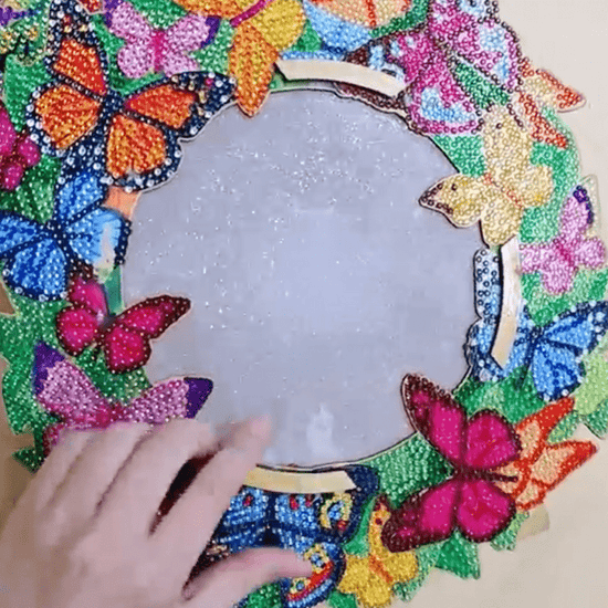 Butterflies Crystal Art LED 3D Buildable Wreath Kit 1