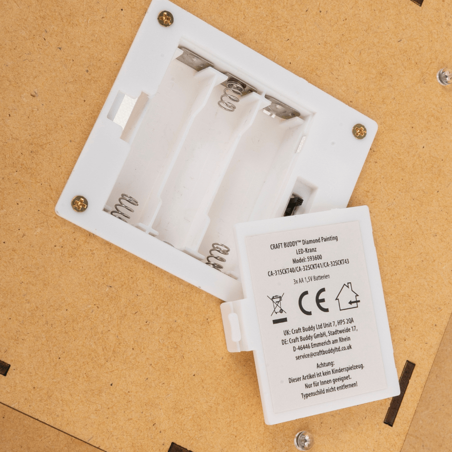 Christmas Wreath Crystal Art LED 3D Buildable Kit 11