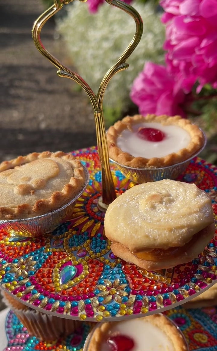 Load and play video in Gallery viewer, Crystal Art Three Tier Display Cake Stand
