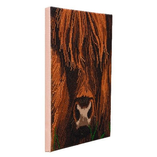 Load image into Gallery viewer, Highland cow crystal art canvas kit side view
