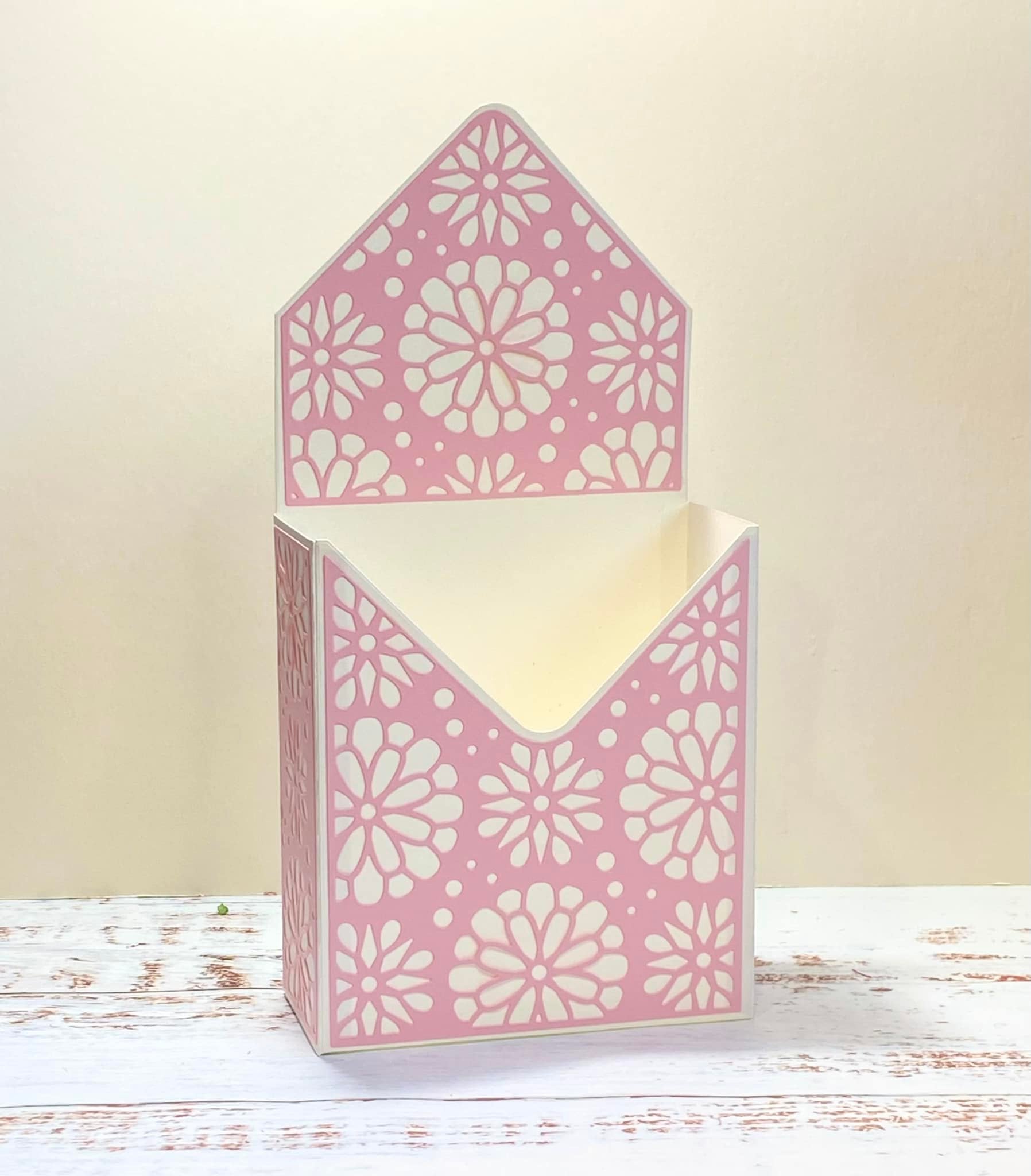 Craft Buddy Forever Flowerz Floral Cascade Envelope Box die set