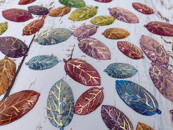 Craft Buddy Set of 100 2-Tone Acrylic Leaves 3.5cm and 5cm
