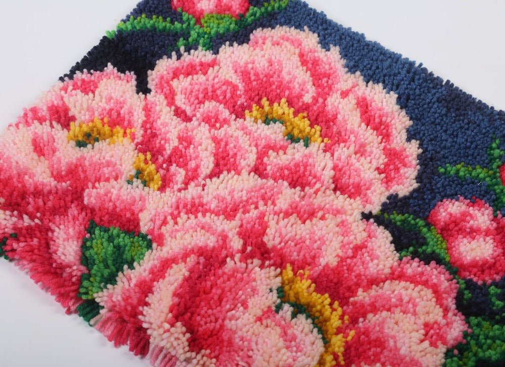 Load image into Gallery viewer, &amp;quot;Pink Peony&amp;quot; Latch Hook Rug Kit 48*64cm

