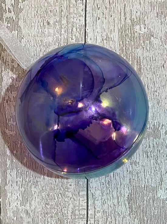 Load image into Gallery viewer, Set of 5 Clear Hanging Baubles - 8cm
