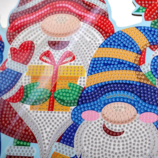 Load image into Gallery viewer, Crystal Art Wooden Hanging Decoration: Gnomes Close Up Incomplete
