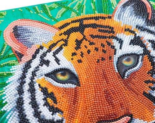 Gentle tiger crystal art kit close up
